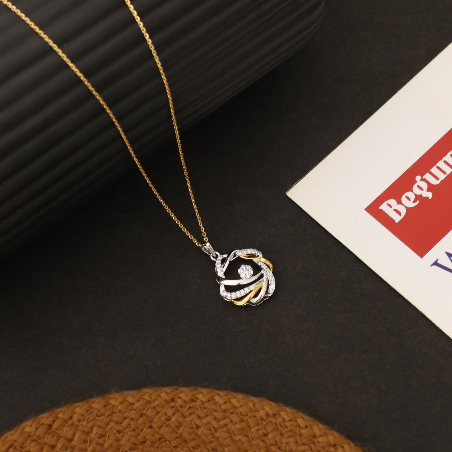 Interlooped Swirl Knot 925 Sterling Silver Pendant