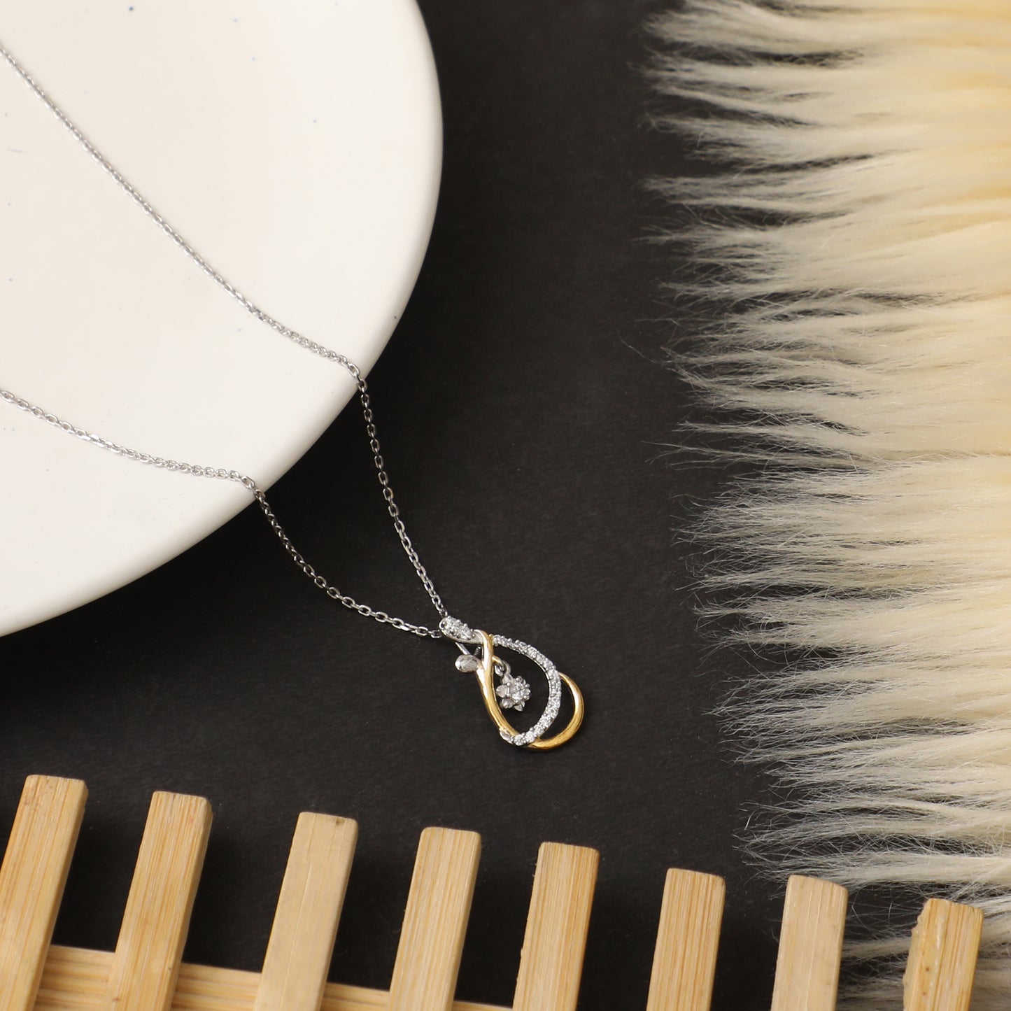 Dangling Drop 925 Sterling Silver Pendant