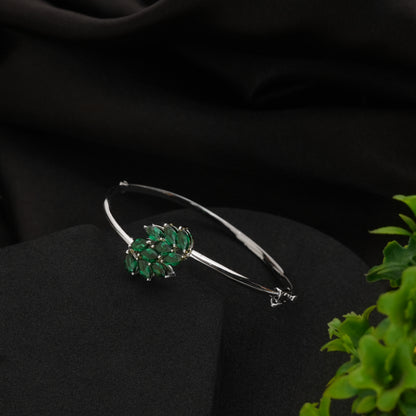 Green Leaflet Charm 925 Sterling Silver Bracelet