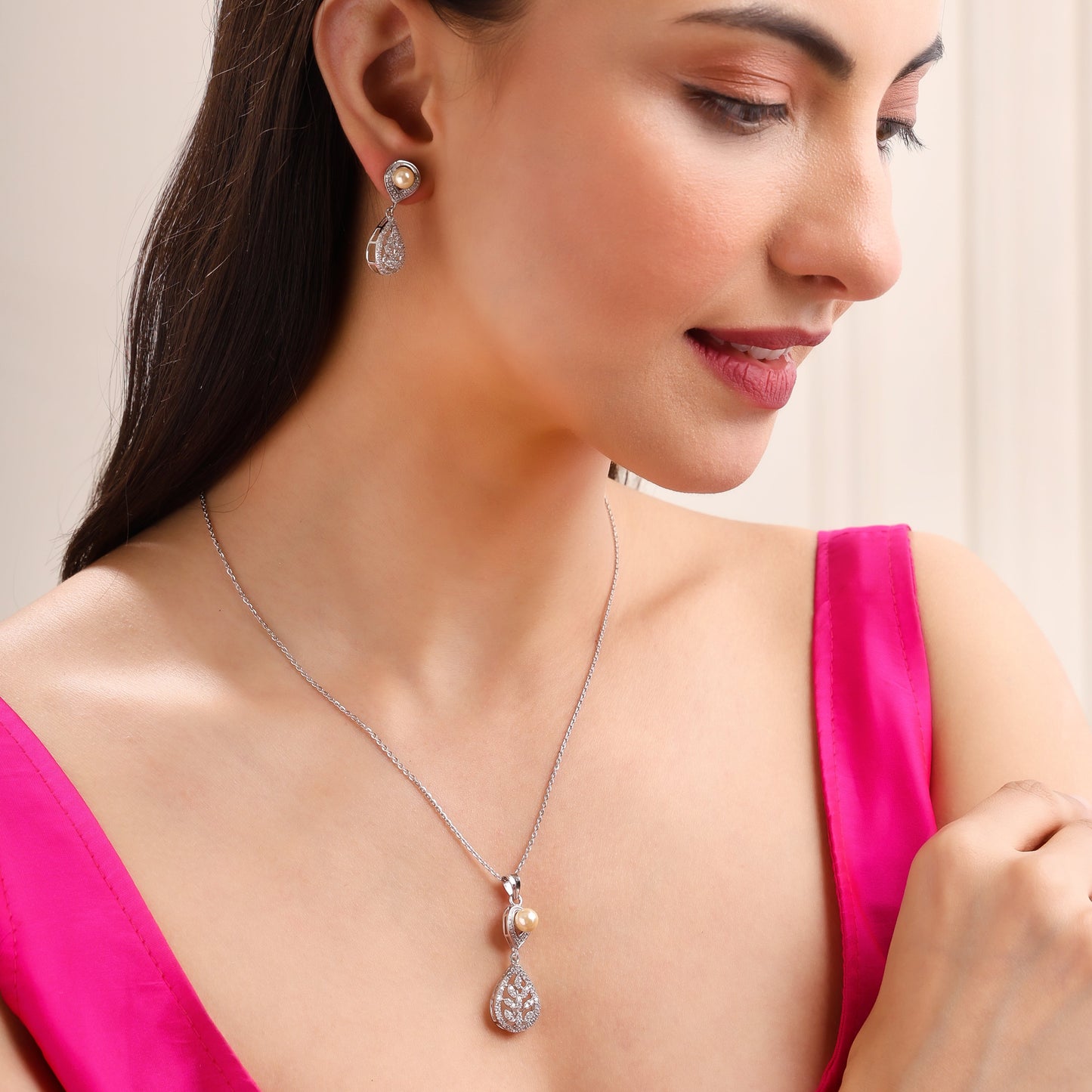 Leafy Pearl Teardrop 925 Sterling Silver Set
